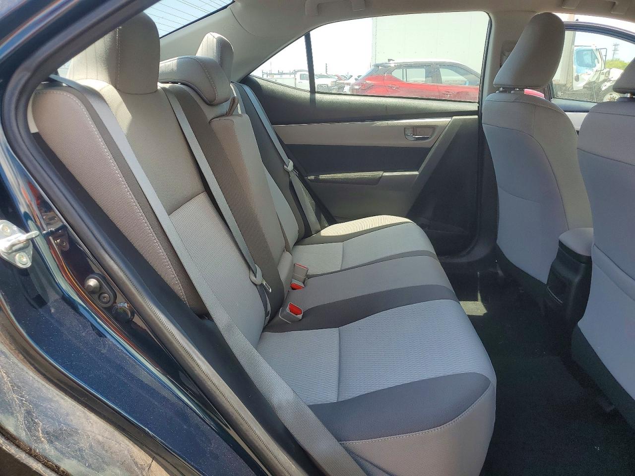 2019 TOYOTA COROLLA L photo 19