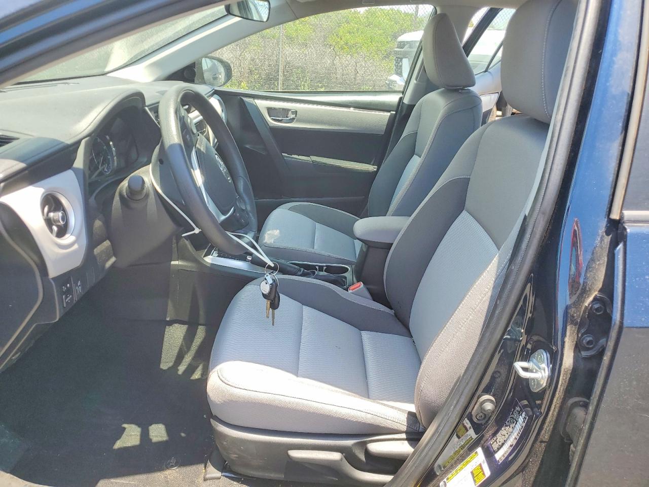 2019 TOYOTA COROLLA L photo 13