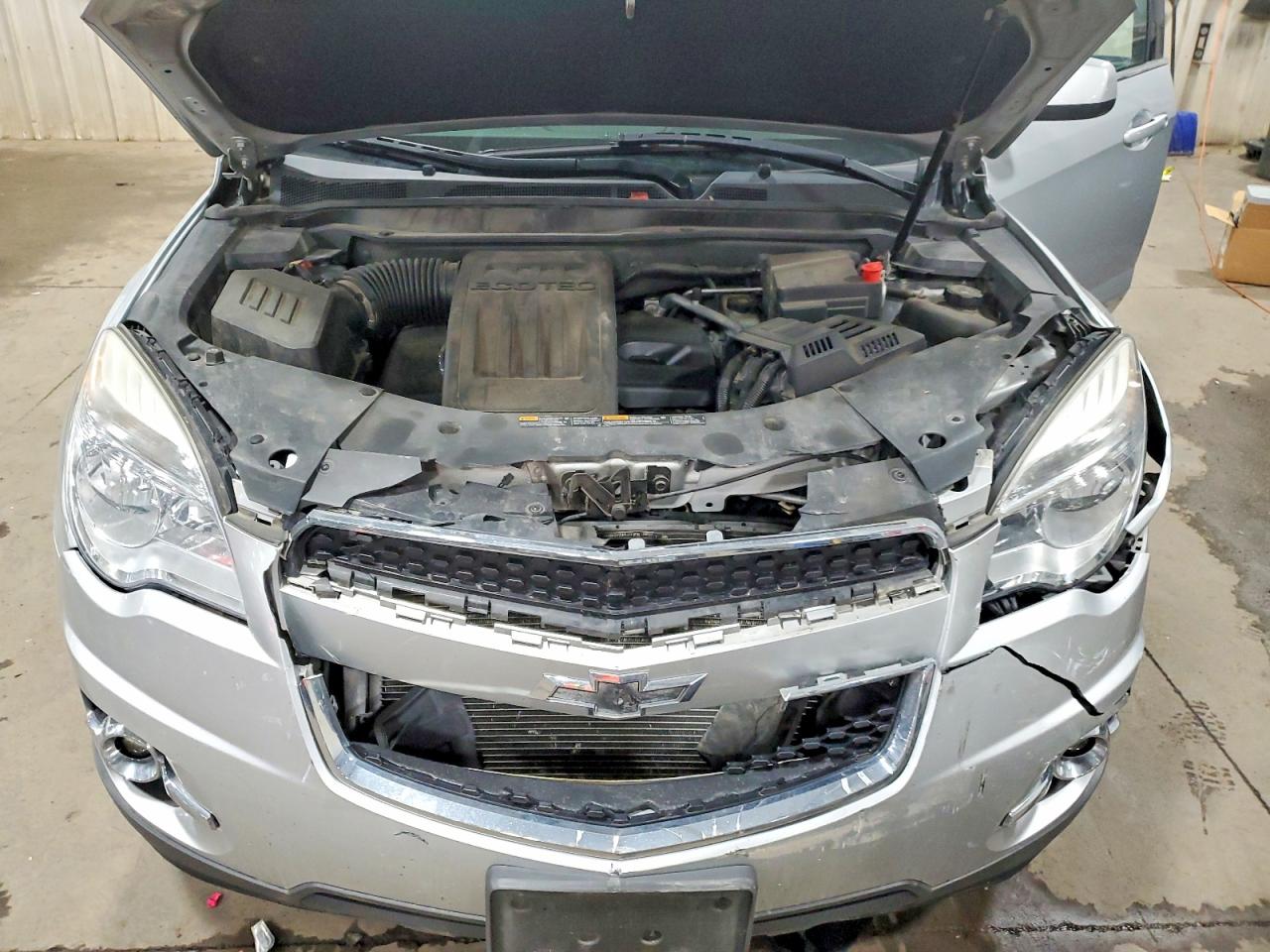 2013 CHEVROLET EQUINOX LT photo 34