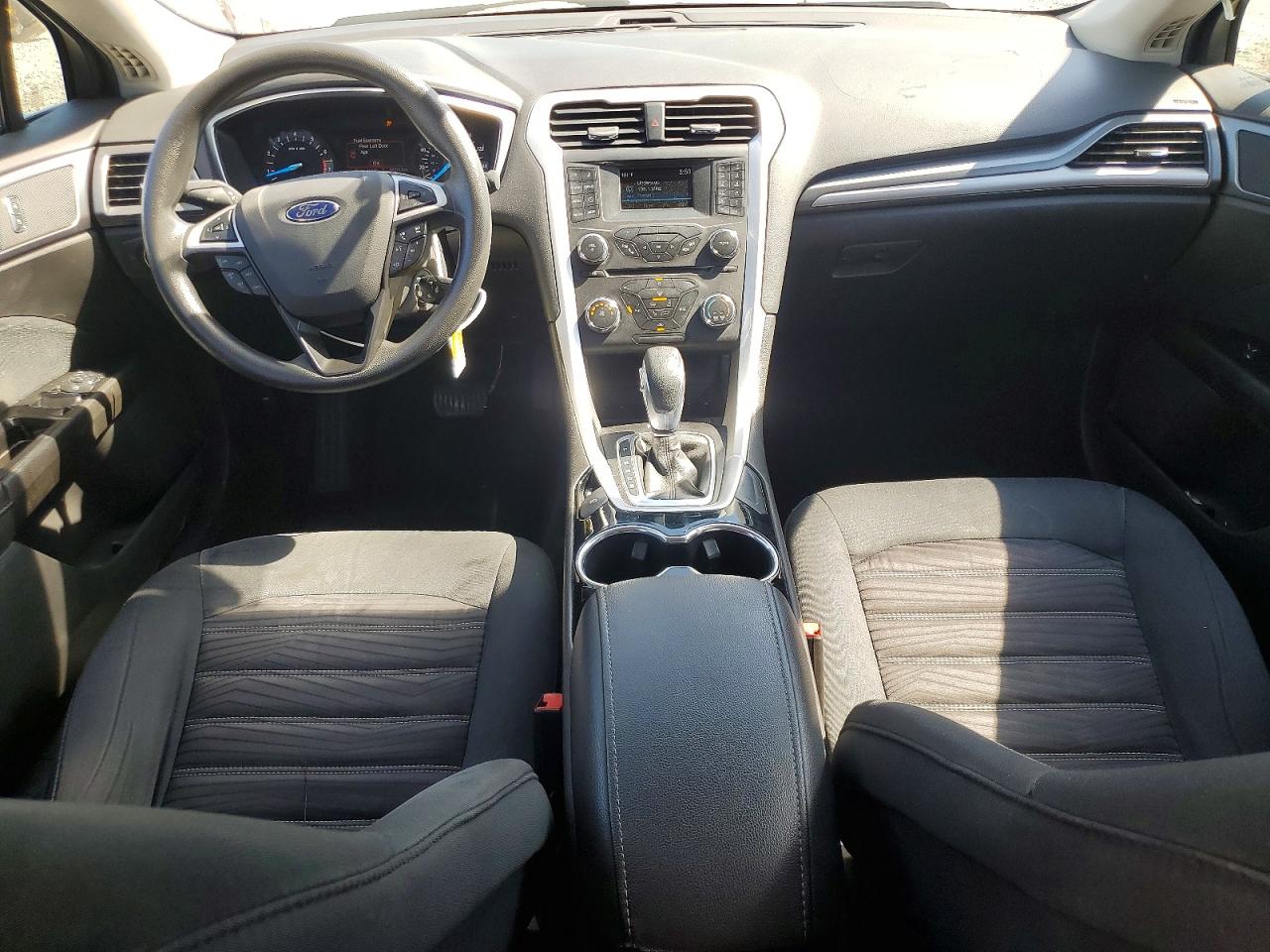 2016 FORD FUSION SE photo 22