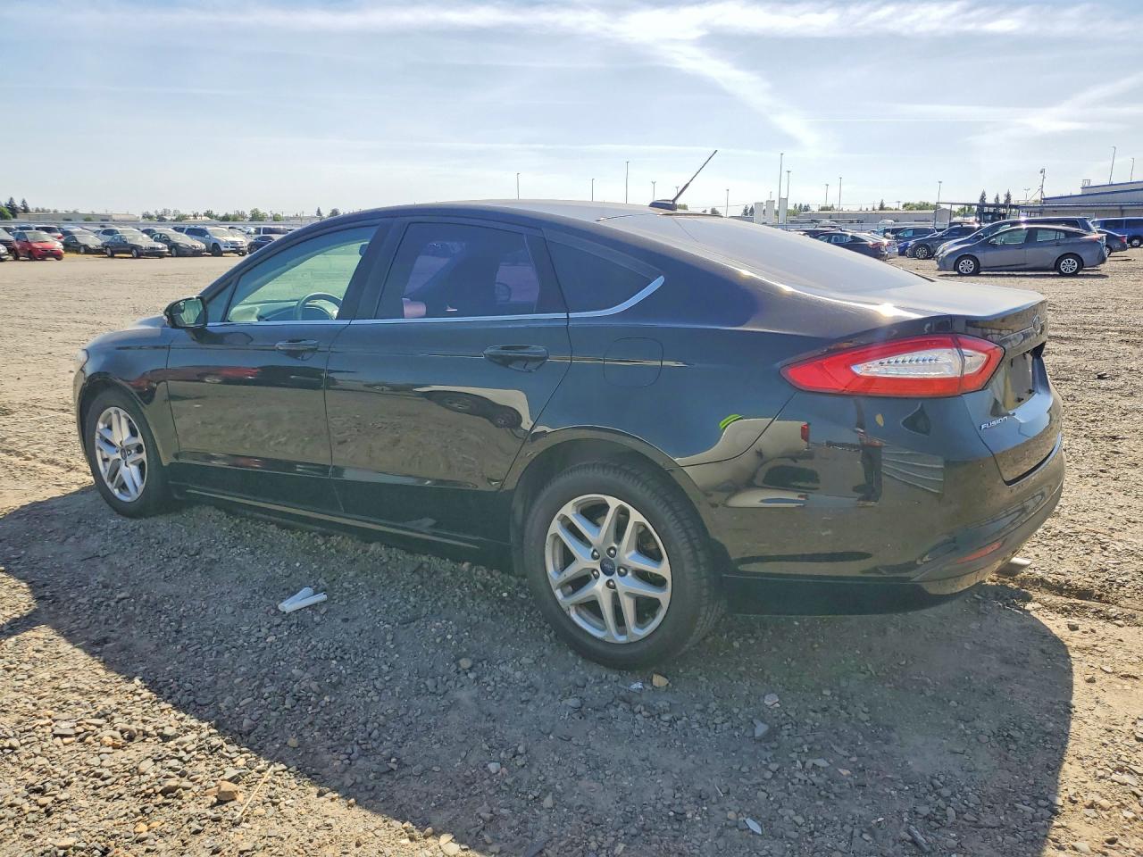 2016 FORD FUSION SE photo 4