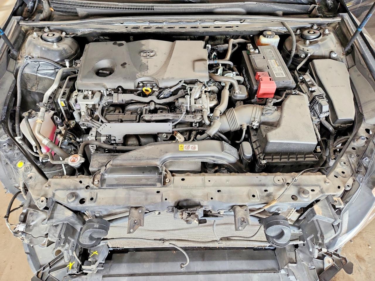 2019 TOYOTA CAMRY SE photo 21
