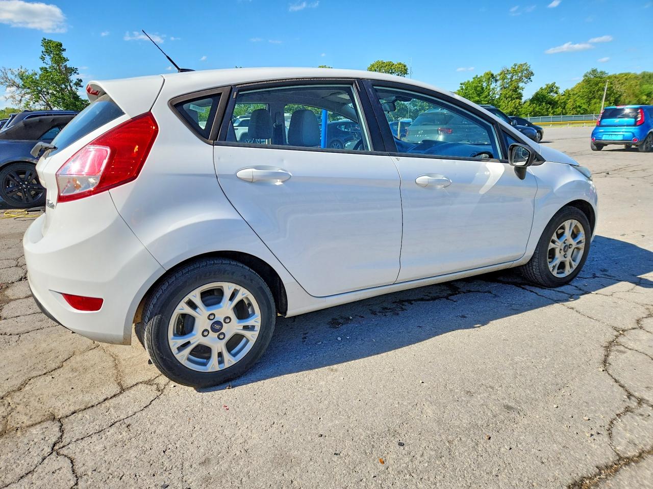 2016 FORD FIESTA SE photo 7