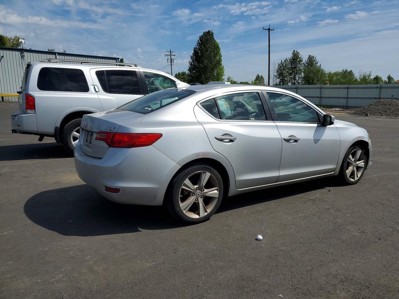 2013 ACURA ILX 20 PREMIUM photo 3