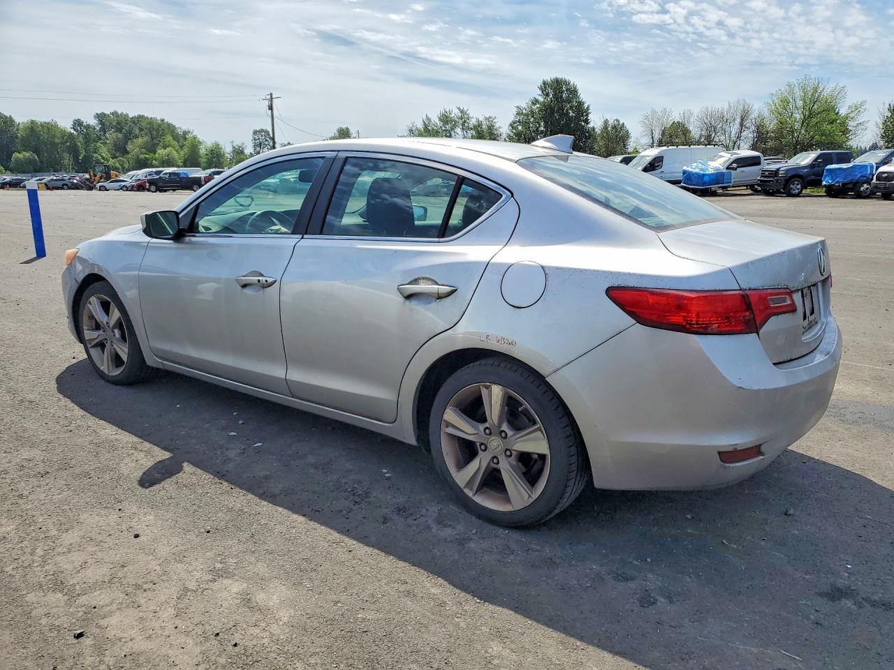 2013 ACURA ILX 20 PREMIUM photo 2