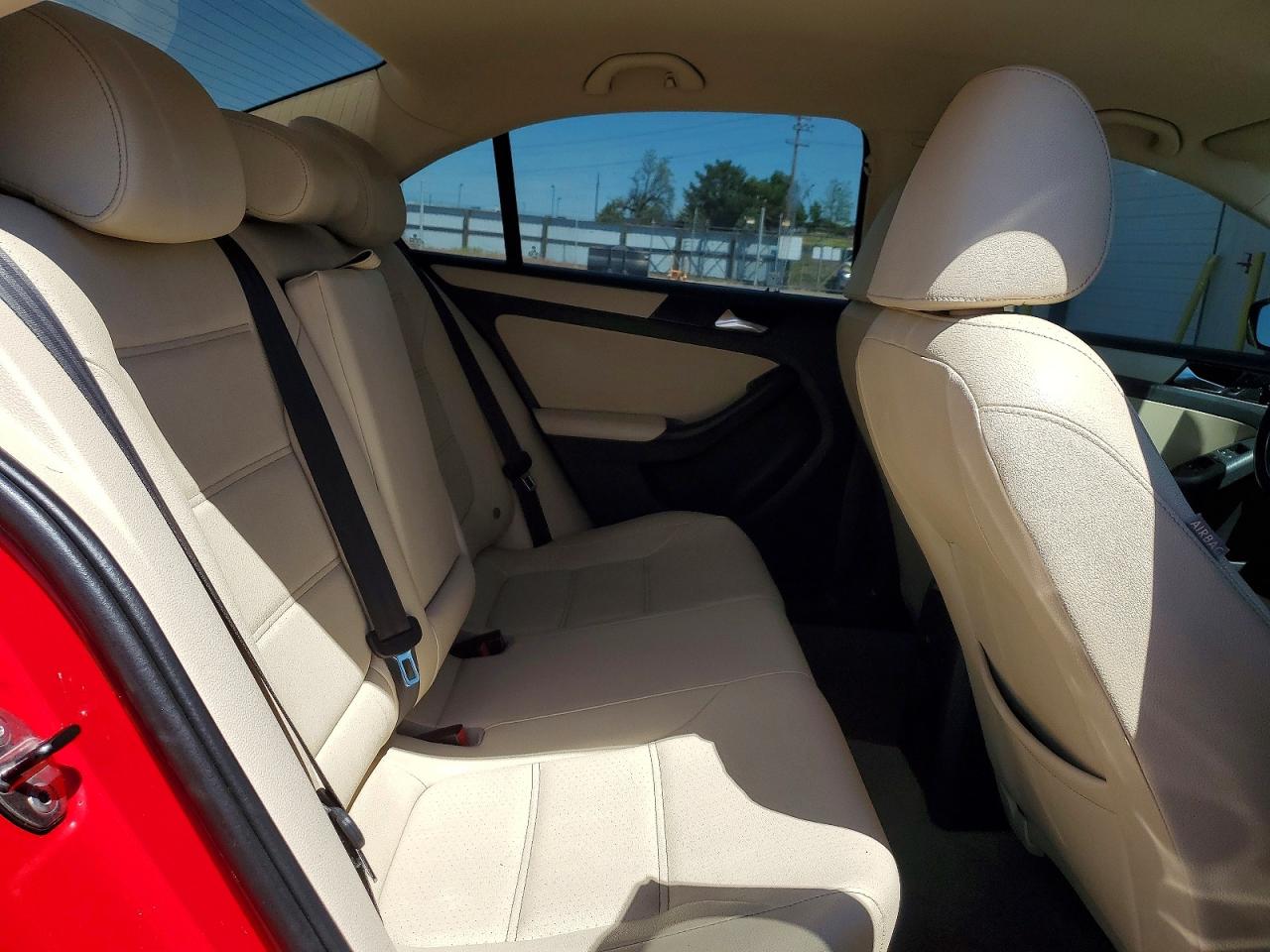 2012 VOLKSWAGEN JETTA SE photo 19