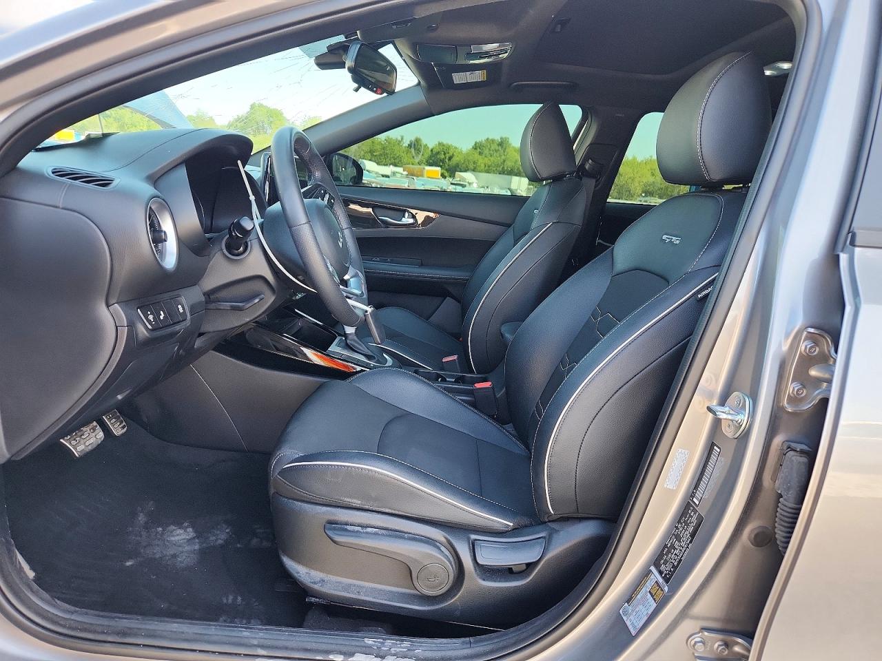 2024 KIA FORTE GT LINE photo 19