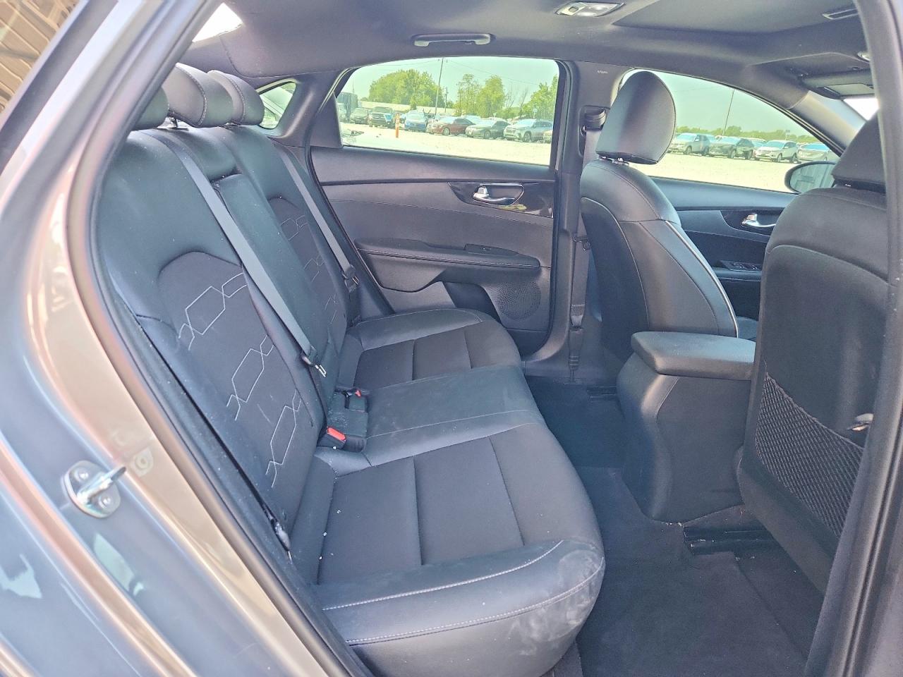2024 KIA FORTE GT LINE photo 28