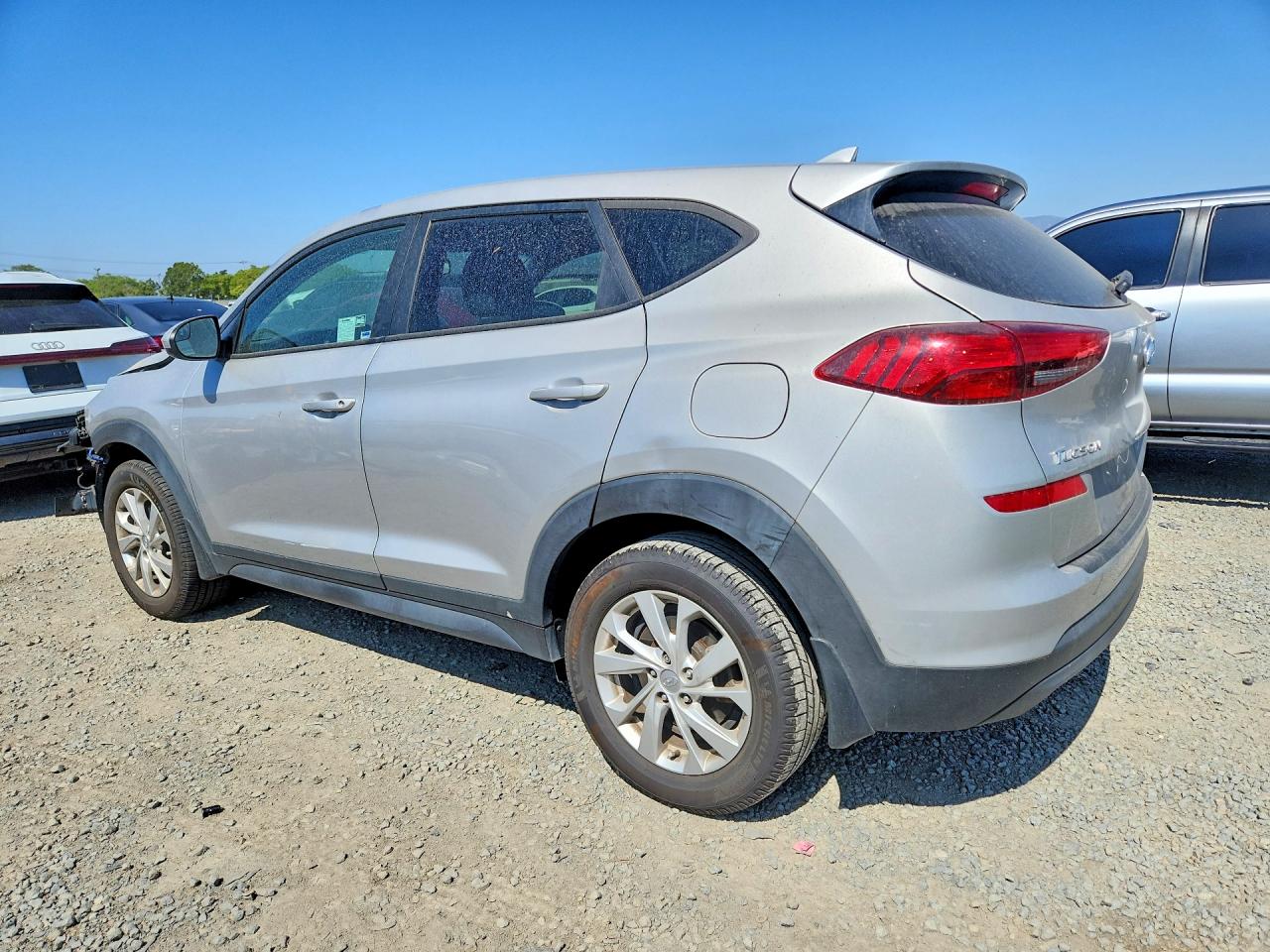 2021 HYUNDAI TUCSON SE photo 3