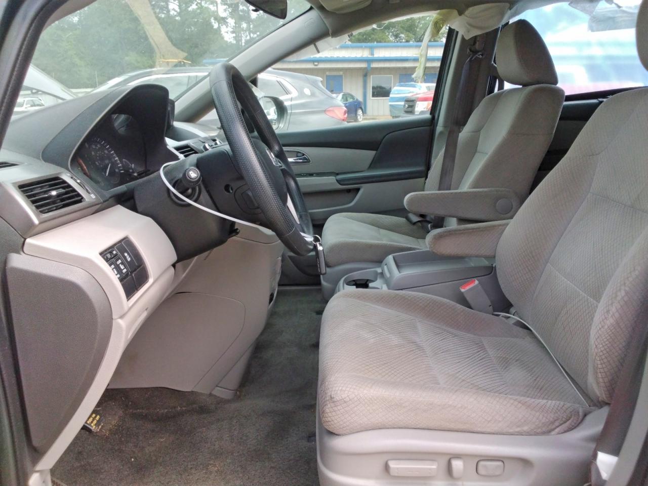 2016 HONDA ODYSSEY SE photo 13