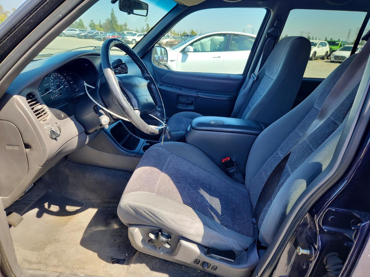 1999 FORD EXPLORER photo 13