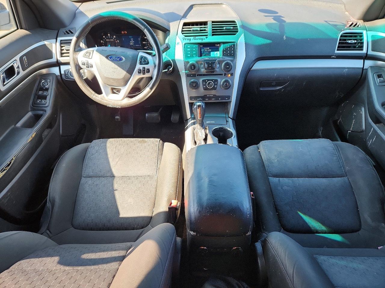 2015 FORD EXPLORER XLT photo 15