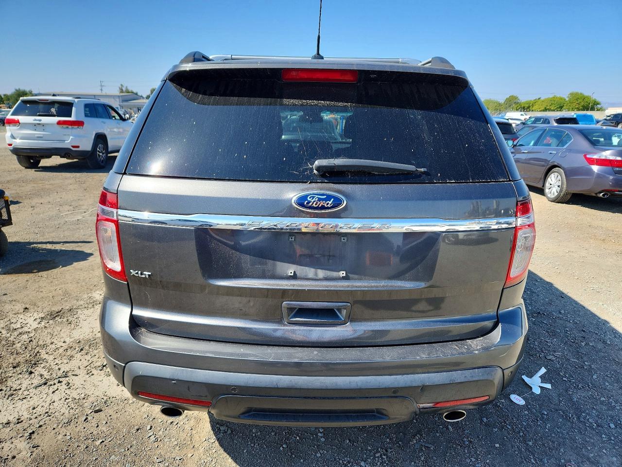2015 FORD EXPLORER XLT photo 11