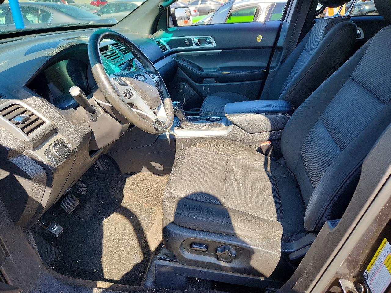 2015 FORD EXPLORER XLT photo 13