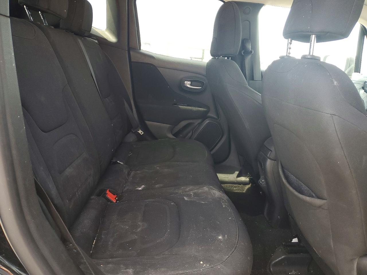 2019 JEEP RENEGADE LATITUDE photo 21