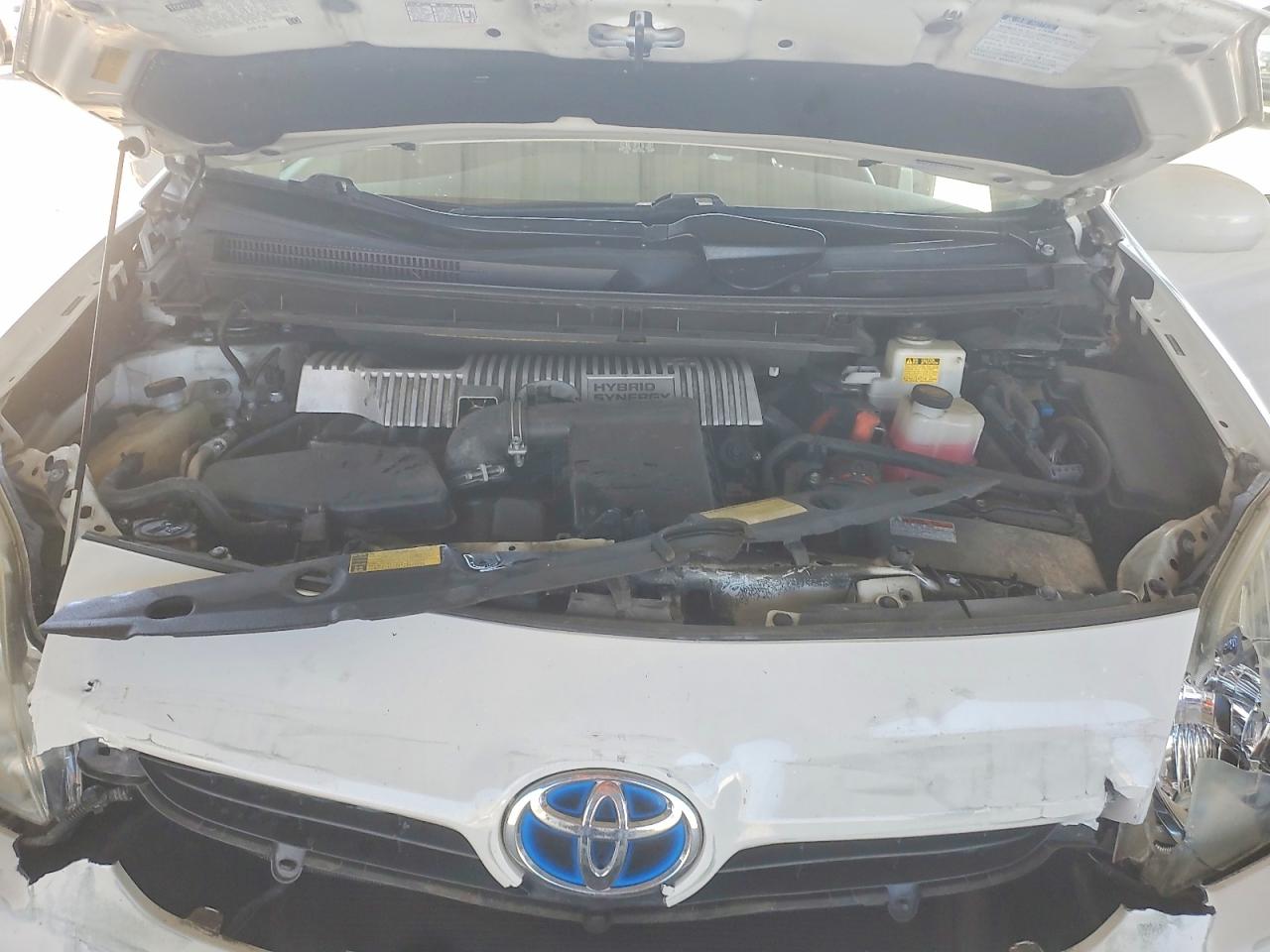 2011 TOYOTA PRIUS ONE photo 31
