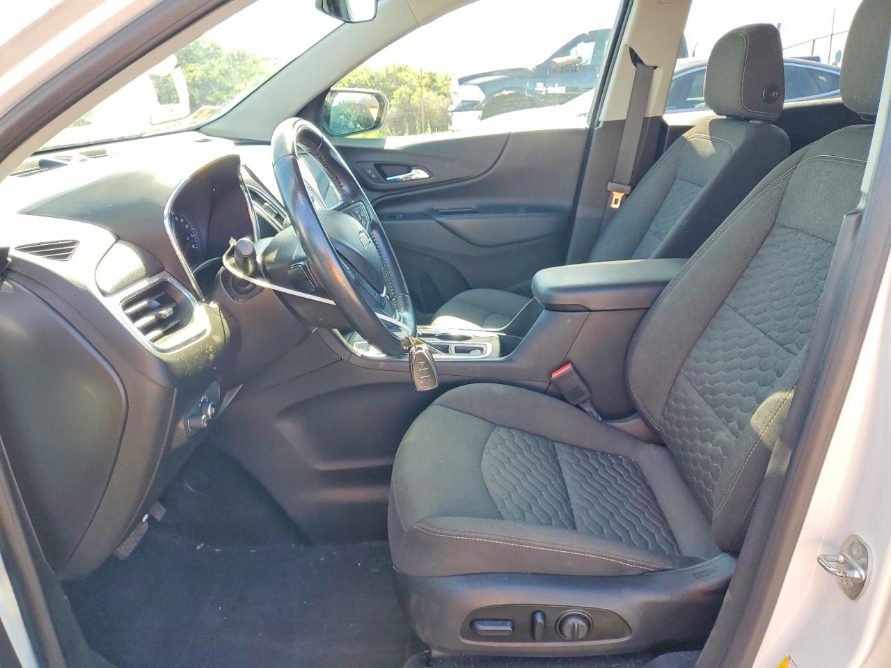2019 CHEVROLET EQUINOX LT photo 13