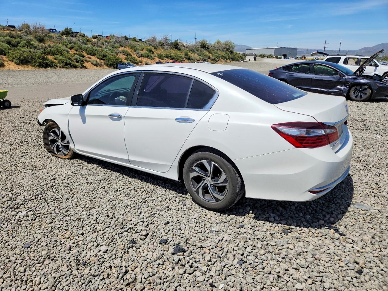 2016 HONDA ACCORD LX photo 3