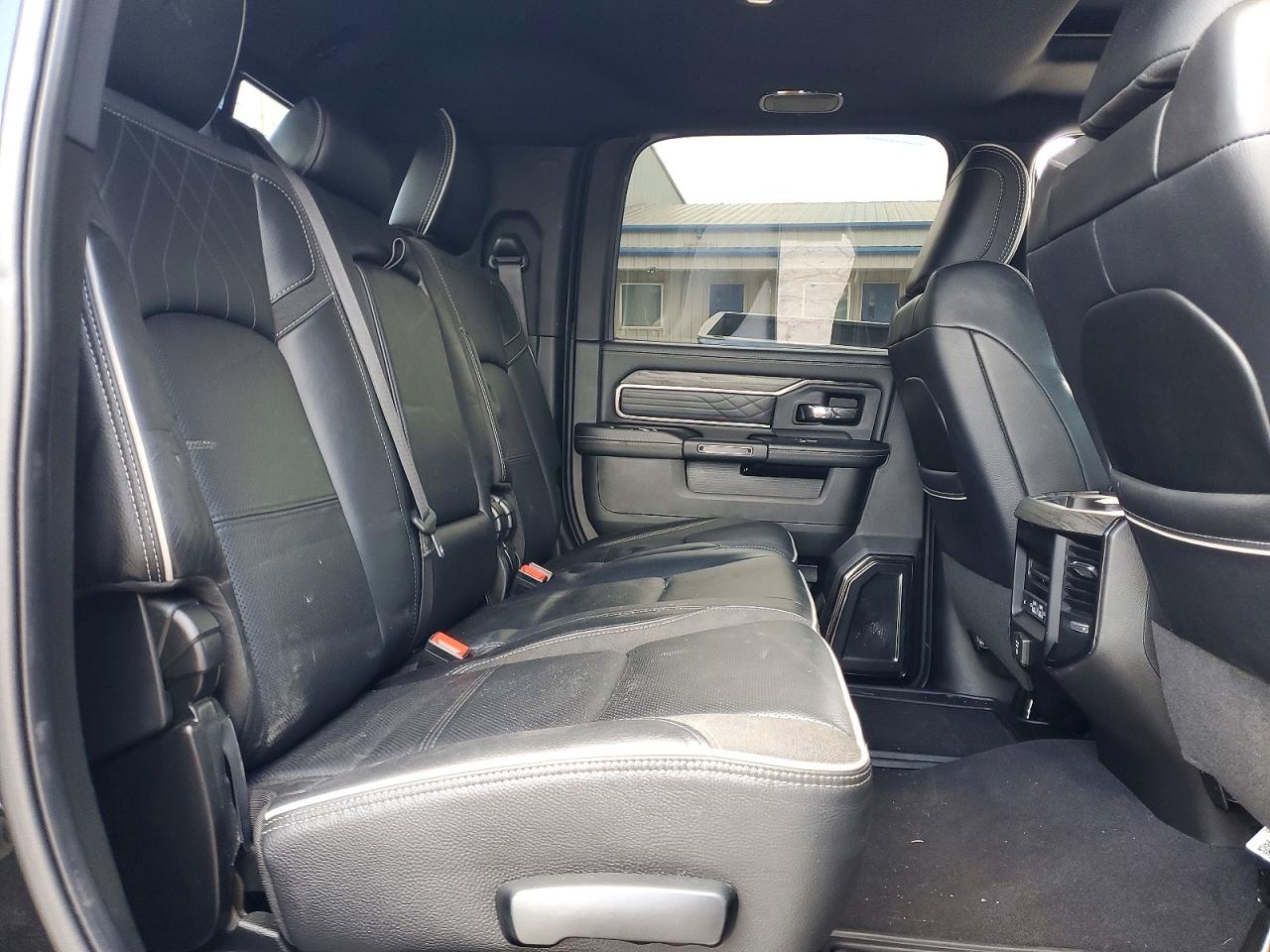 2025 RAM 2500 LIMITED photo 19