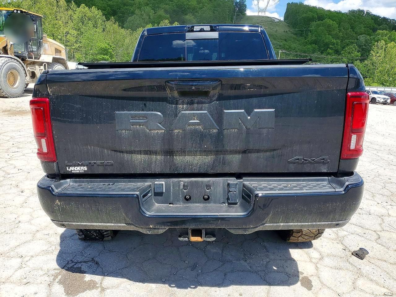 2025 RAM 2500 LIMITED photo 11