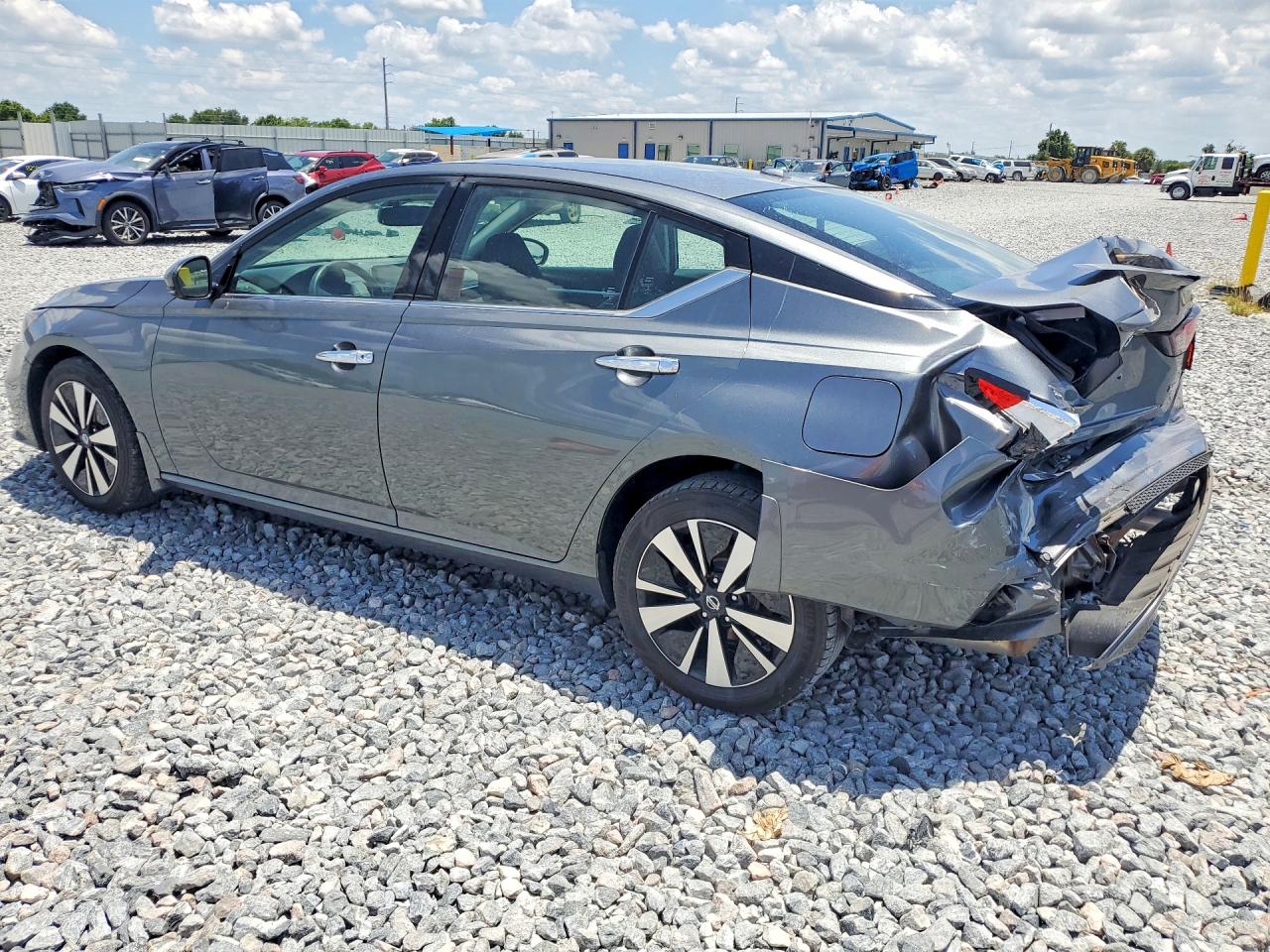 2019 NISSAN ALTIMA SL photo 4