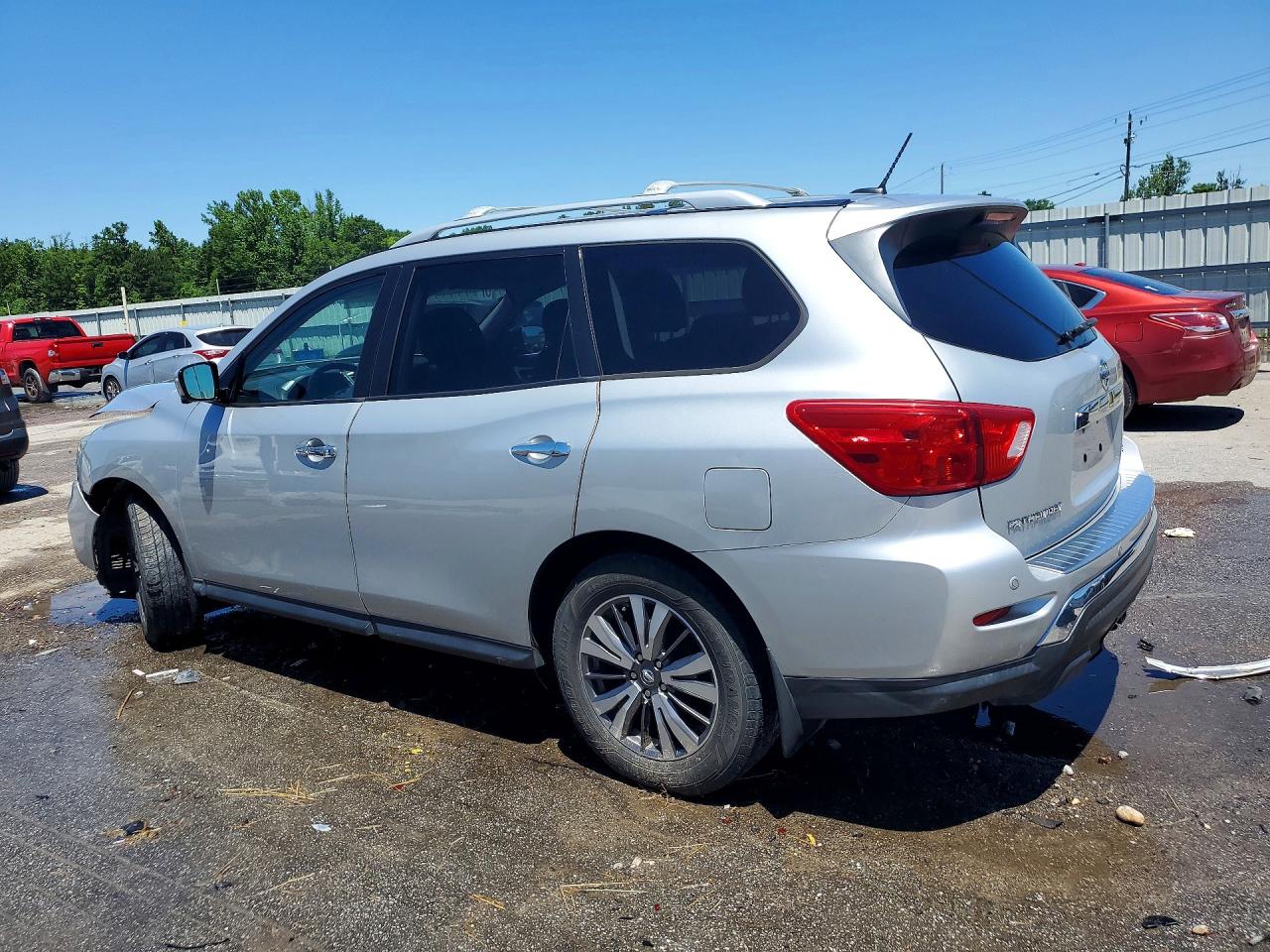2017 NISSAN PATHFINDER SL photo 3