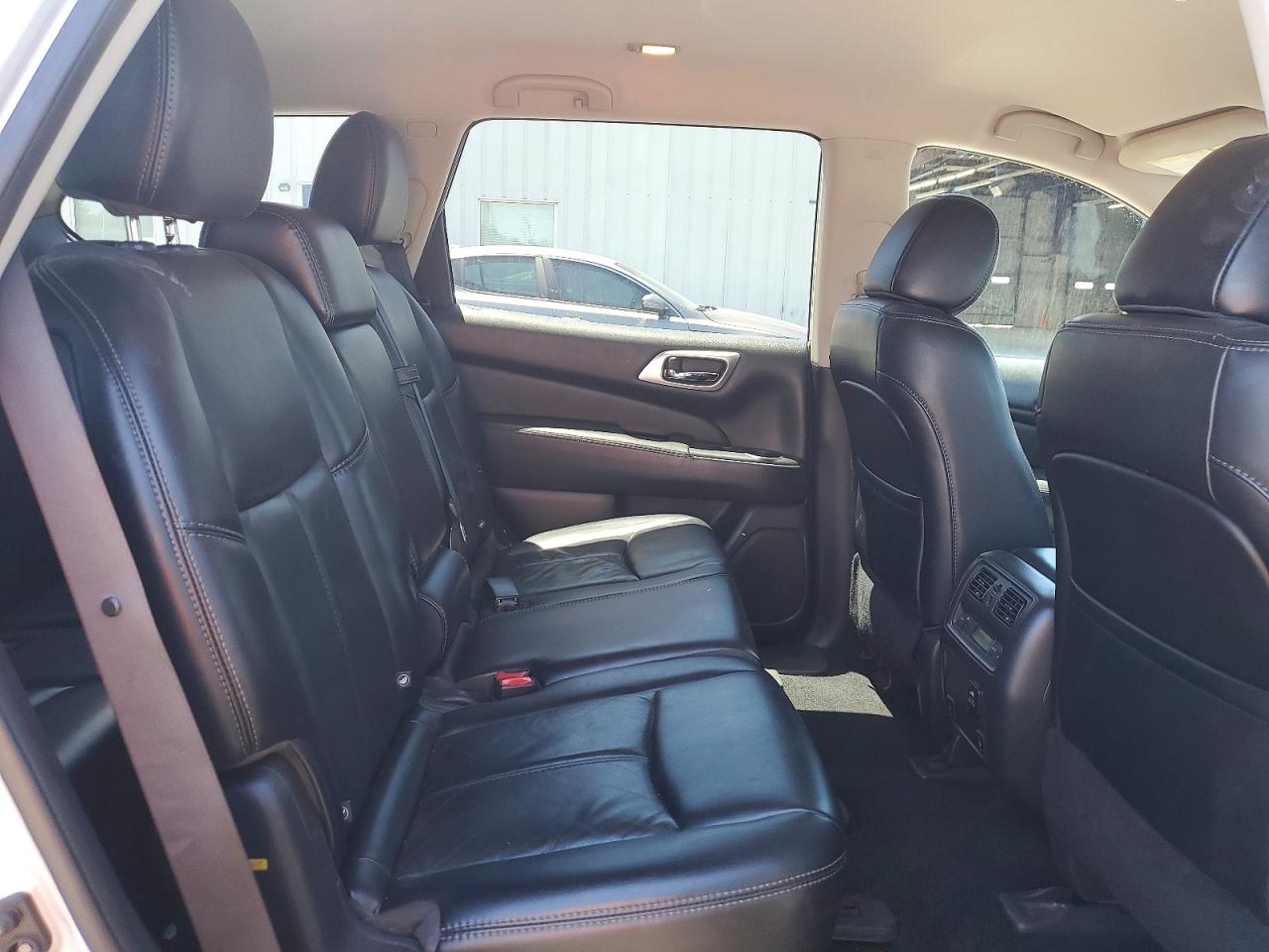 2017 NISSAN PATHFINDER SL photo 21