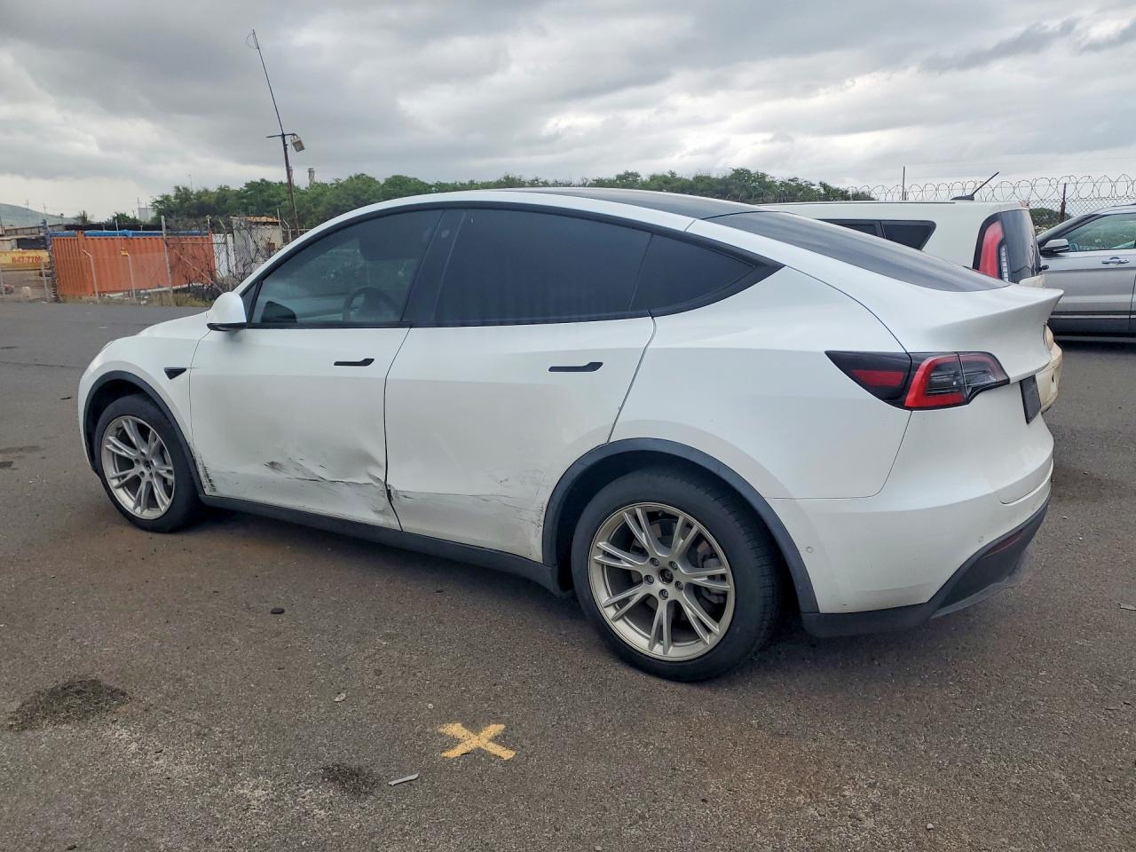 2021 TESLA MODEL Y photo 3