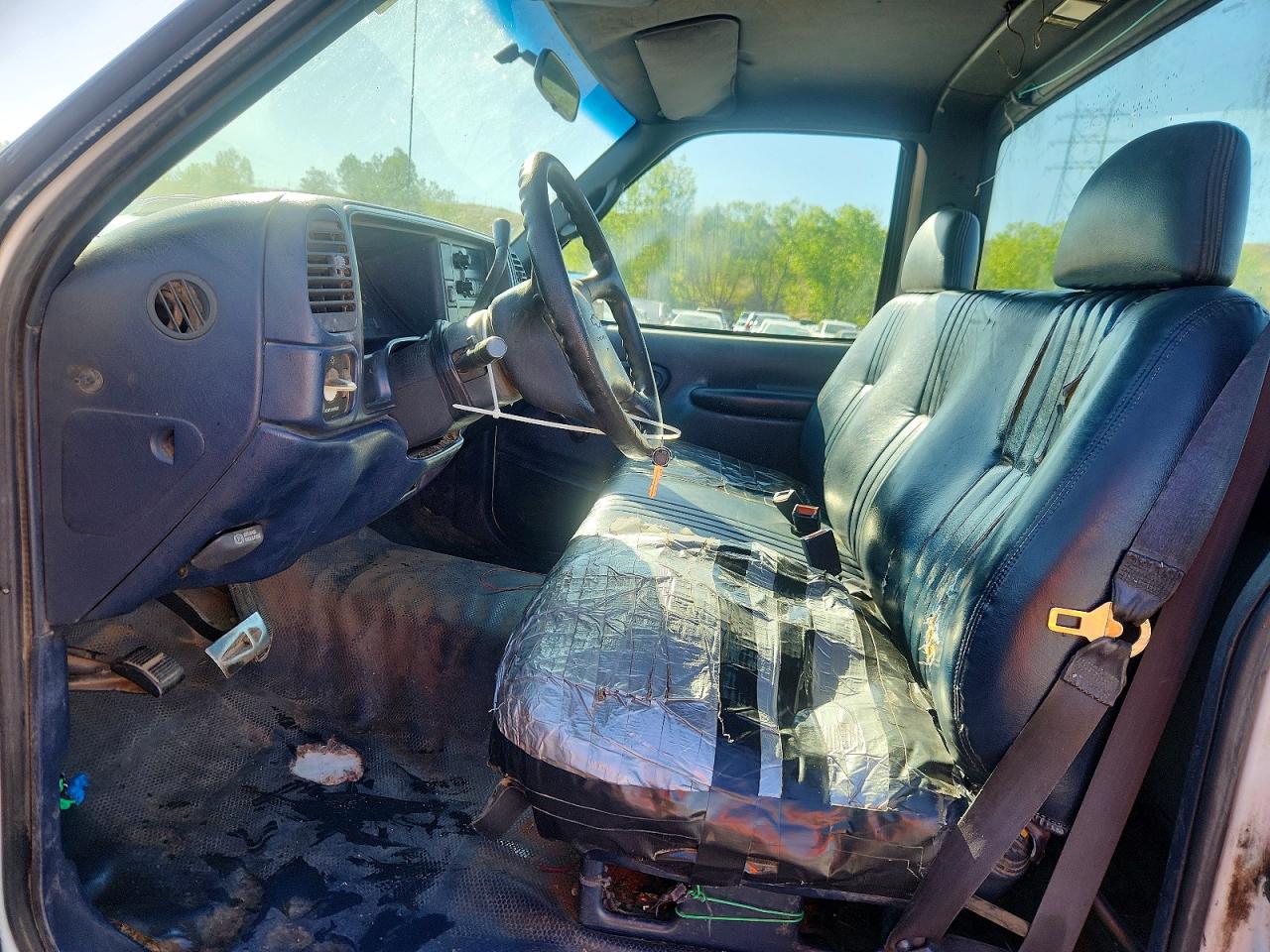 1996 CHEVROLET GMT-400 C2500 photo 13