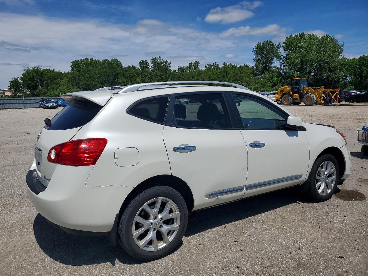 2013 NISSAN ROGUE S photo 5