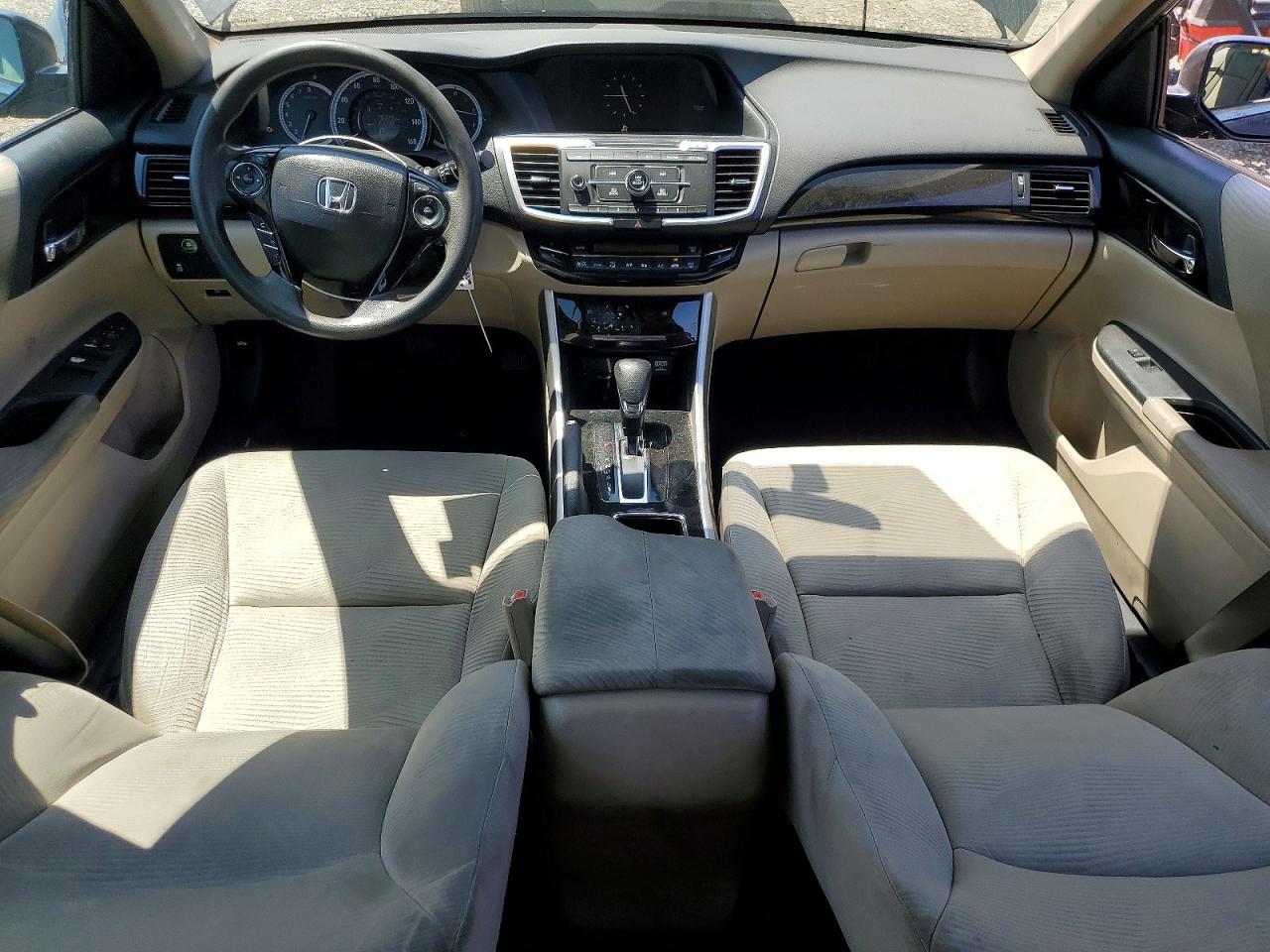 2017 HONDA ACCORD LX photo 15