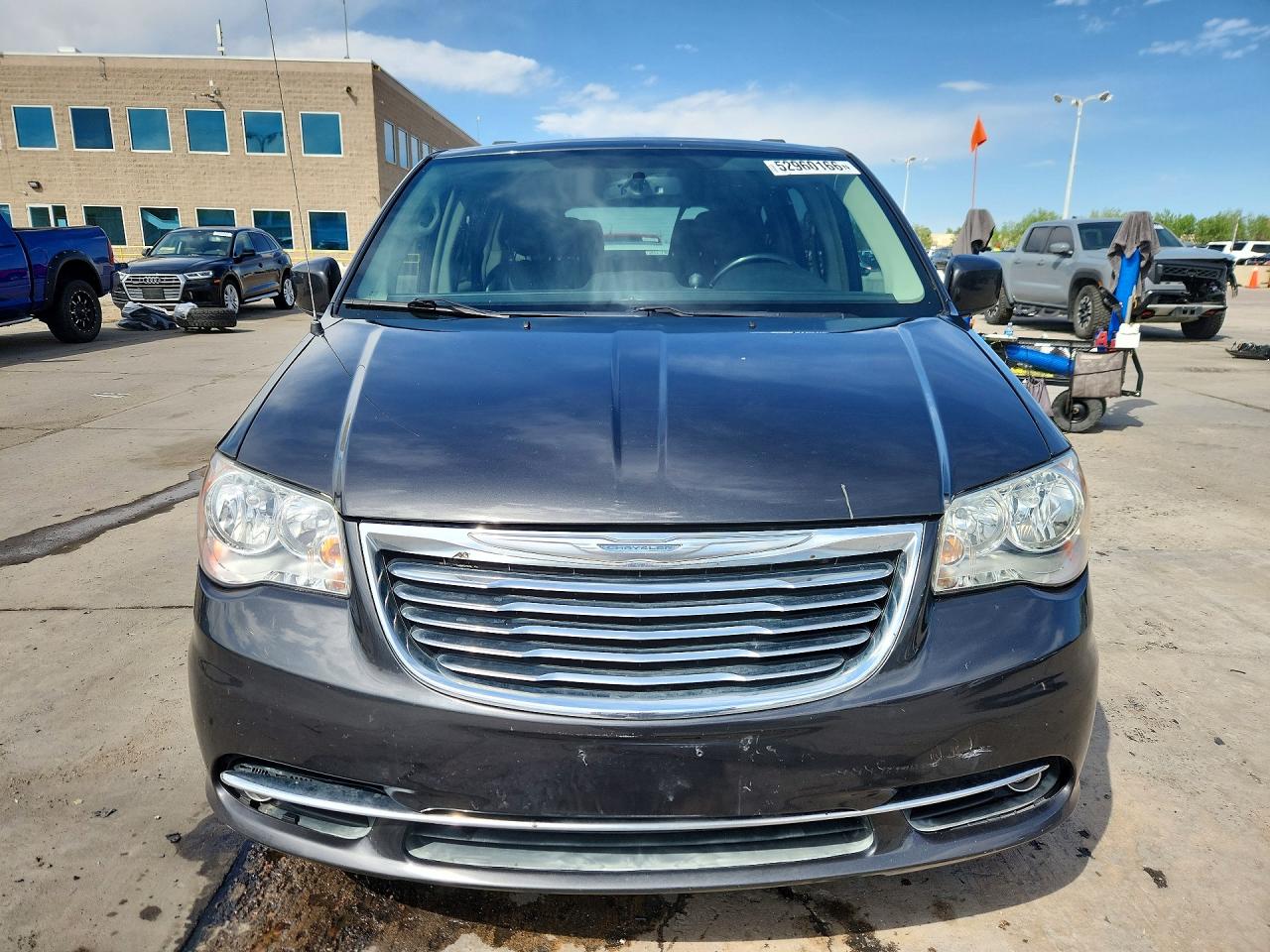 2012 CHRYSLER TOWN & COUNTRY TOURING photo 13