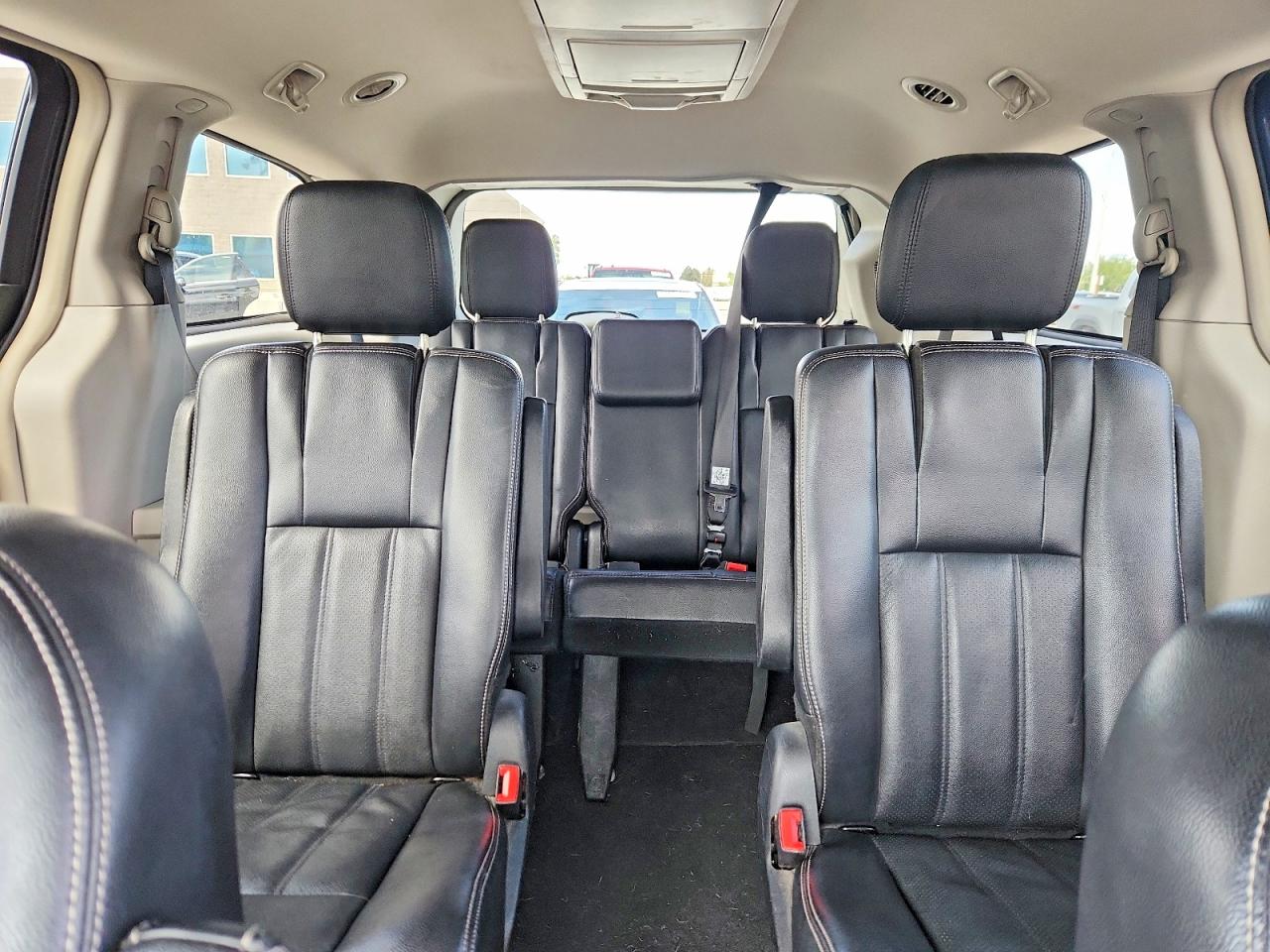 2012 CHRYSLER TOWN & COUNTRY TOURING photo 28