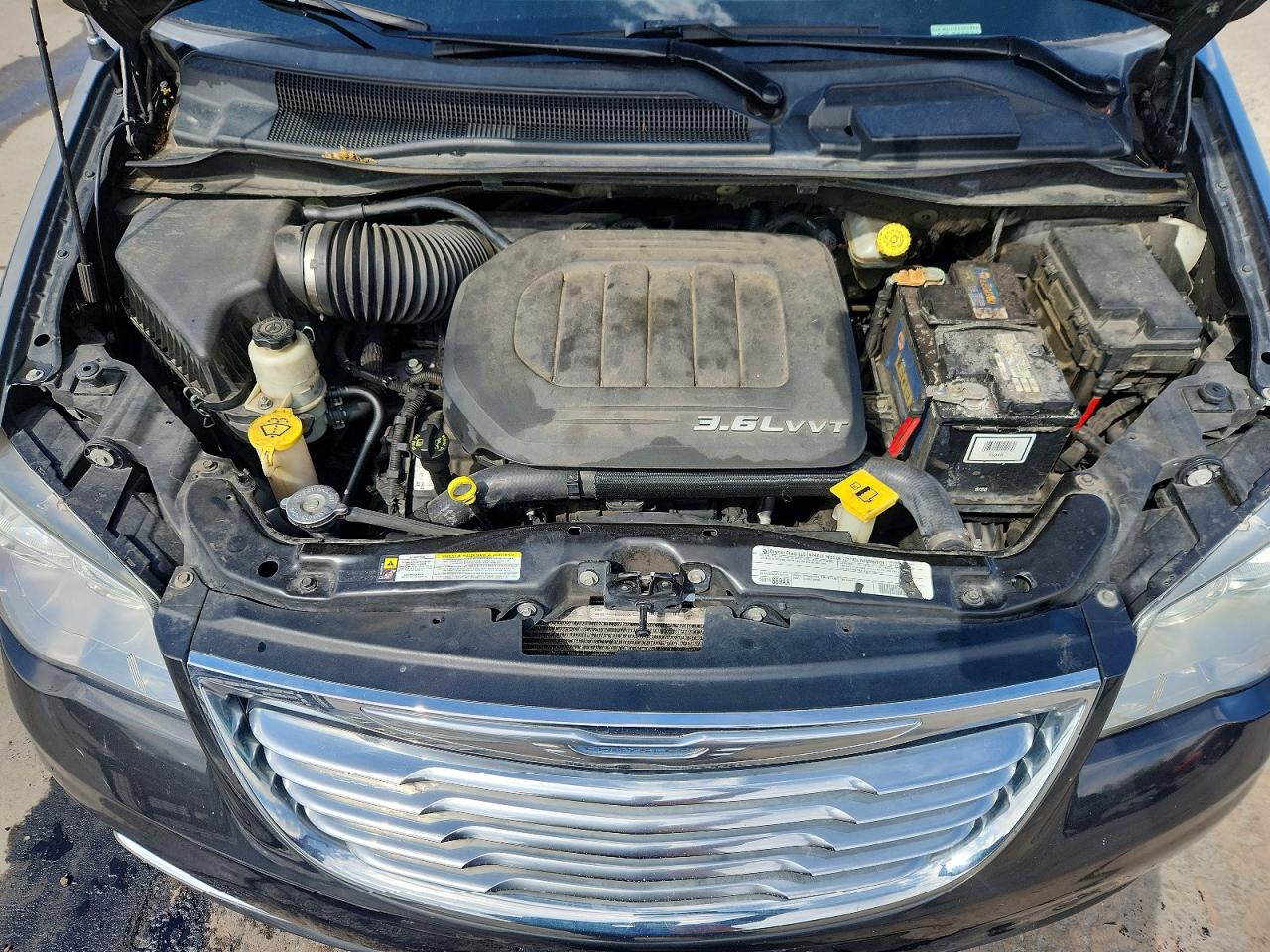 2012 CHRYSLER TOWN & COUNTRY TOURING photo 34