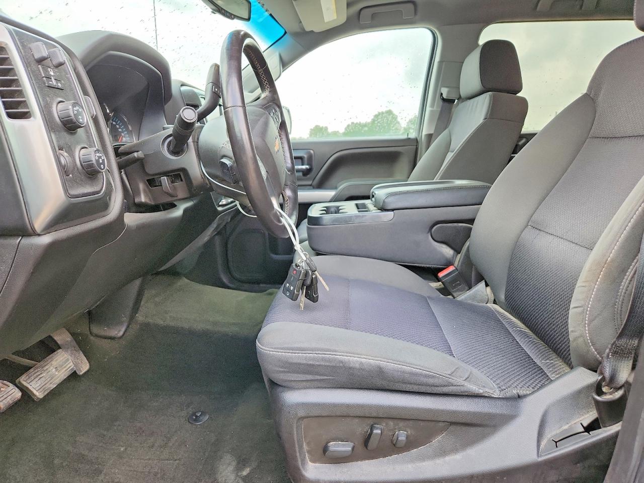 2018 CHEVROLET SILVERADO K1500 LT photo 7