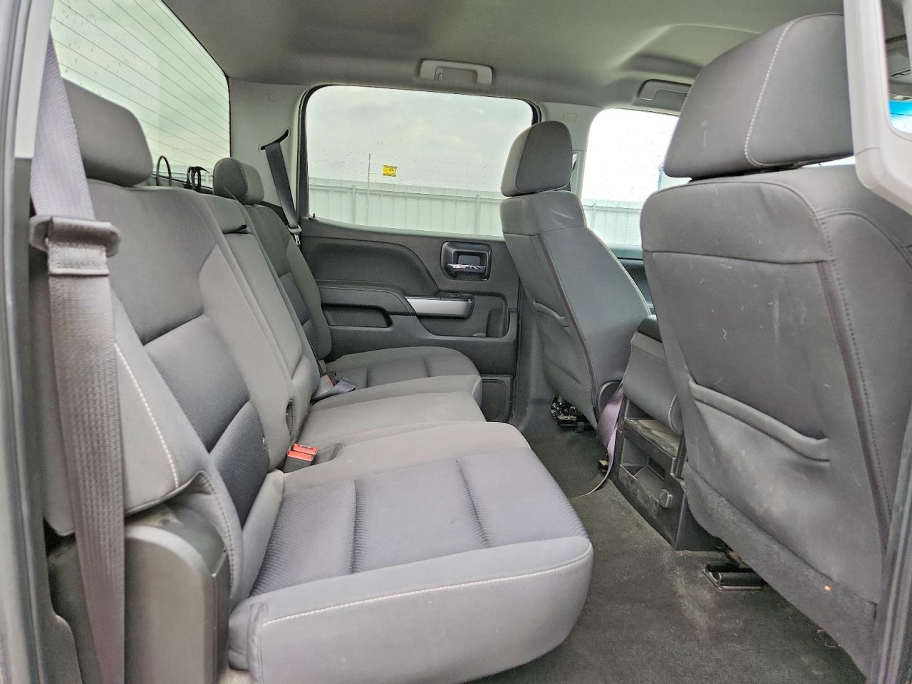 2018 CHEVROLET SILVERADO K1500 LT photo 10