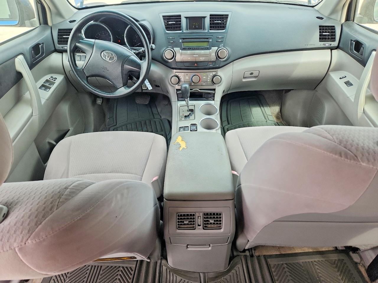 2008 TOYOTA HIGHLANDER BASE photo 15