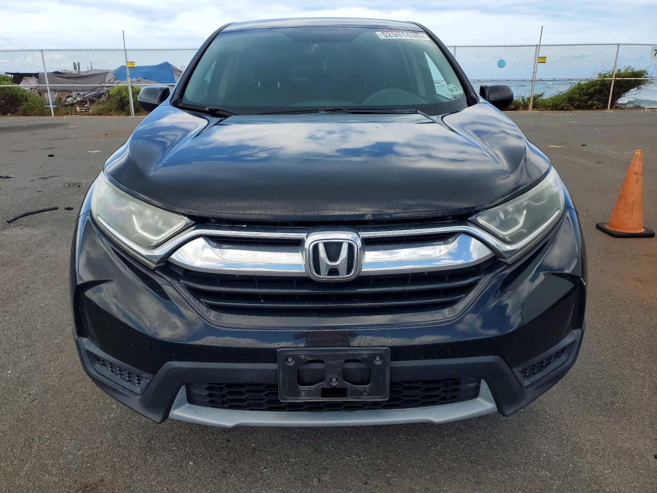 2017 HONDA CR-V LX photo 9