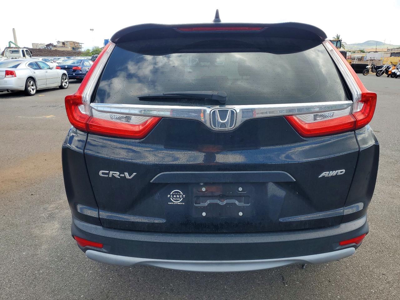 2017 HONDA CR-V LX photo 11