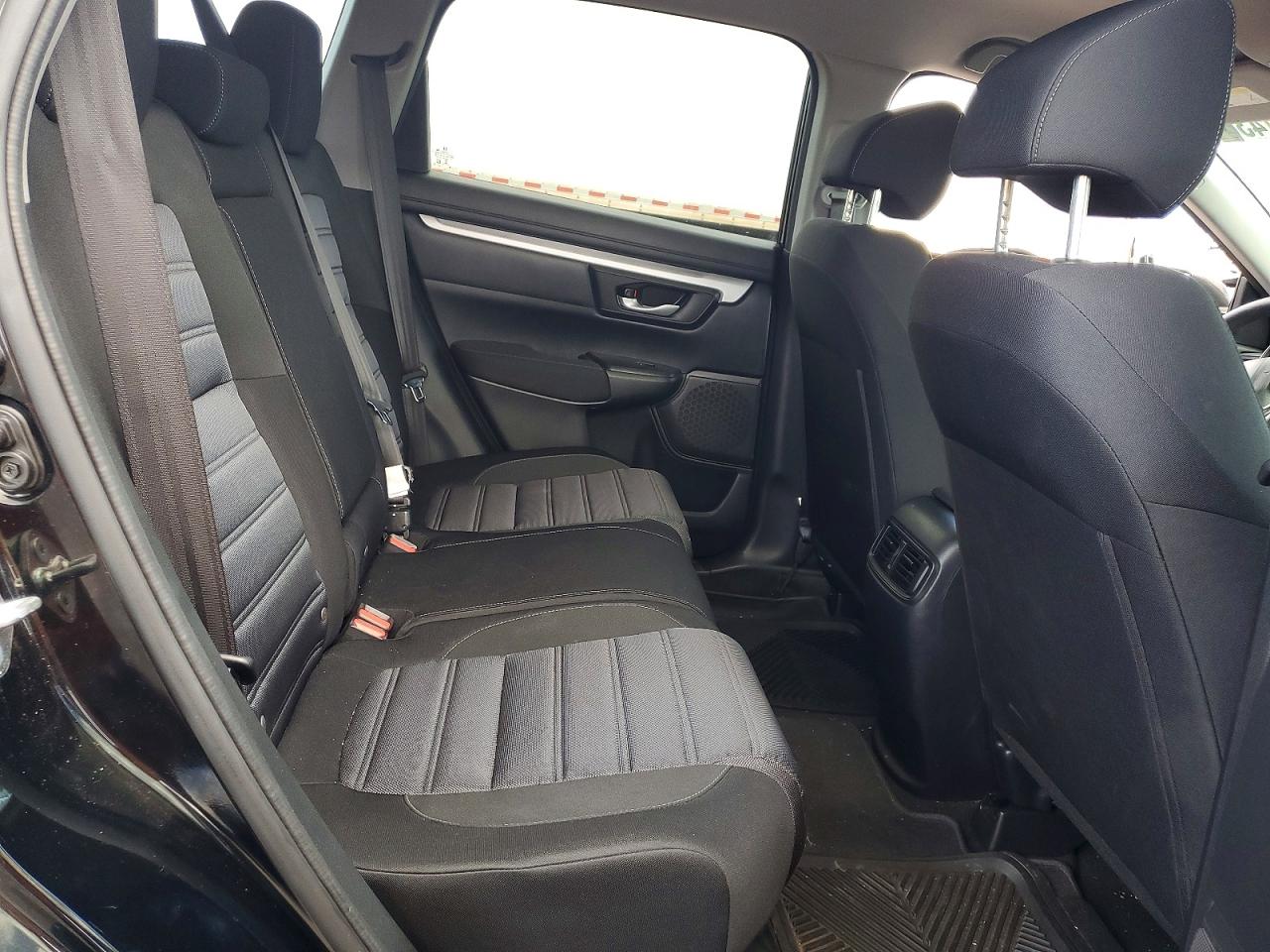 2017 HONDA CR-V LX photo 21