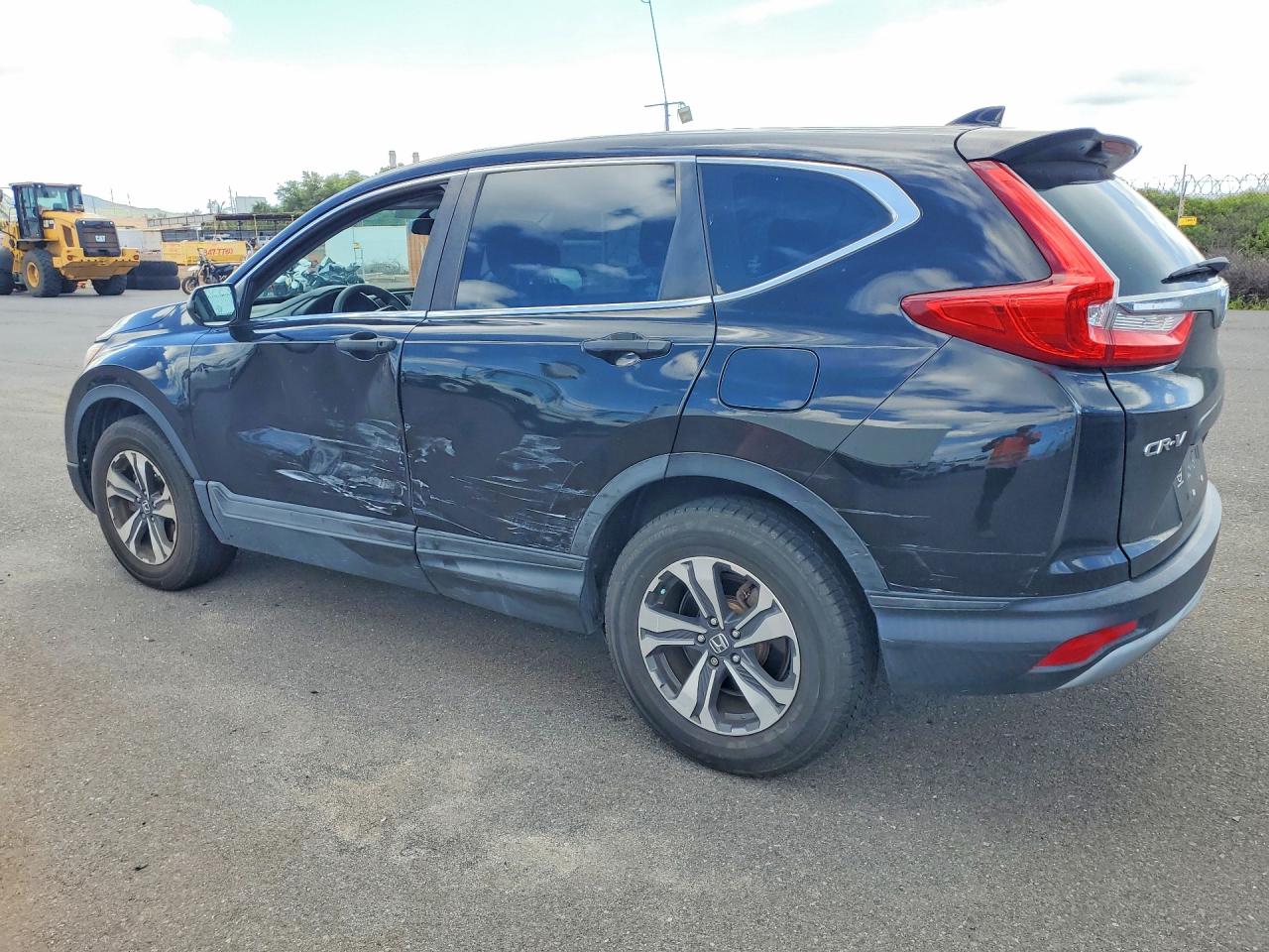 2017 HONDA CR-V LX photo 3