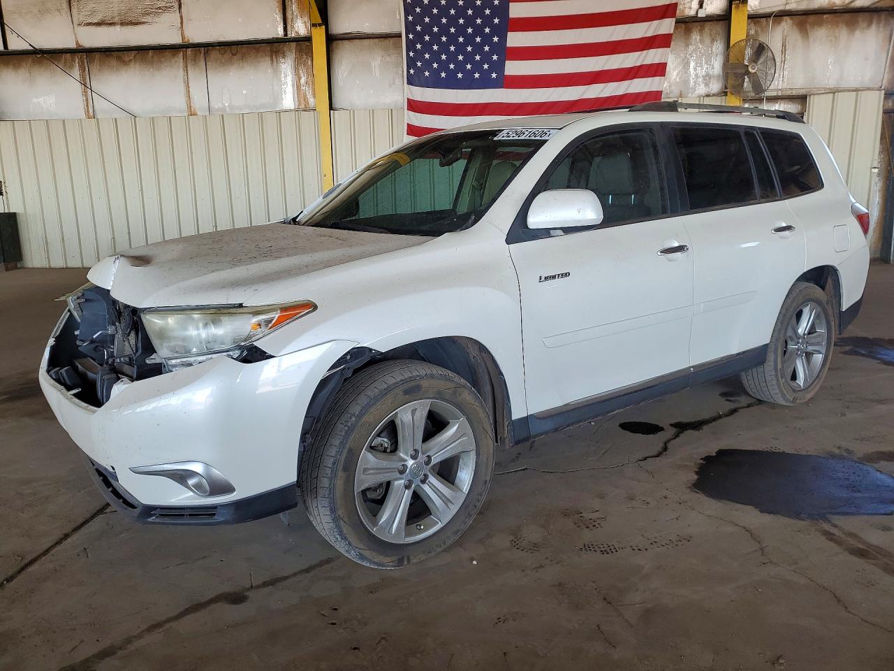 2013 TOYOTA HIGHLANDER