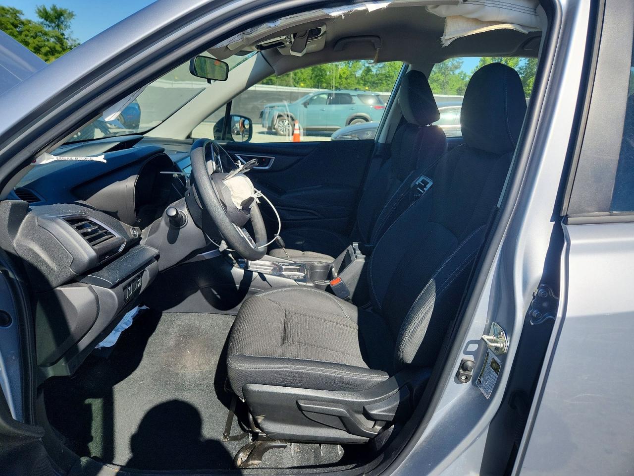 2021 SUBARU FORESTER photo 19