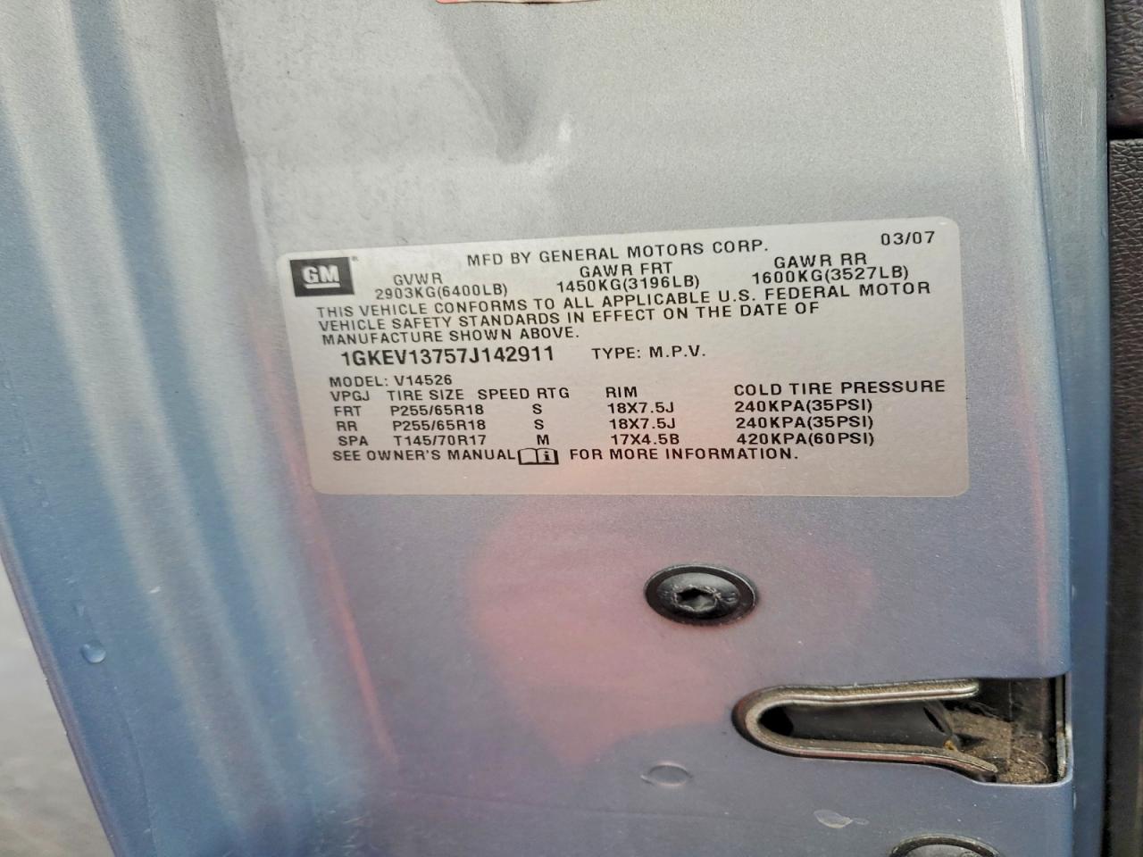 2007 GMC ACADIA SLE photo 23