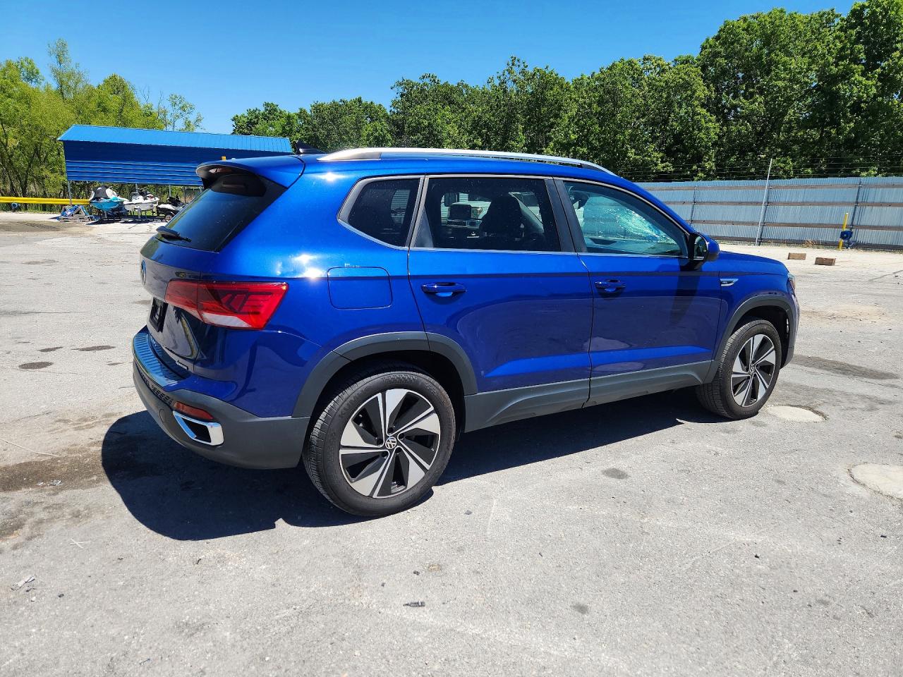 2024 VOLKSWAGEN TAOS SE photo 7