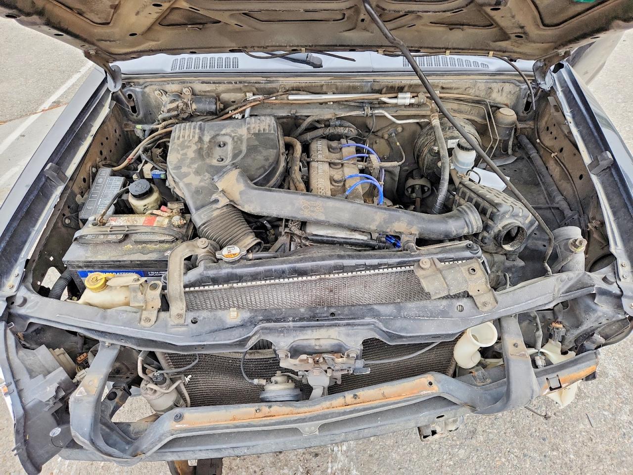 2001 NISSAN FRONTIER KING CAB XE photo 21