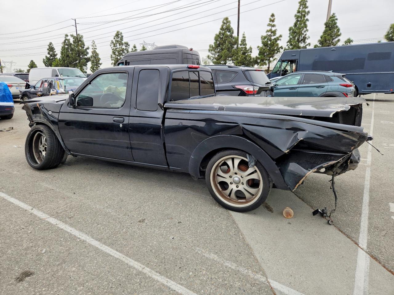 2001 NISSAN FRONTIER KING CAB XE photo 3