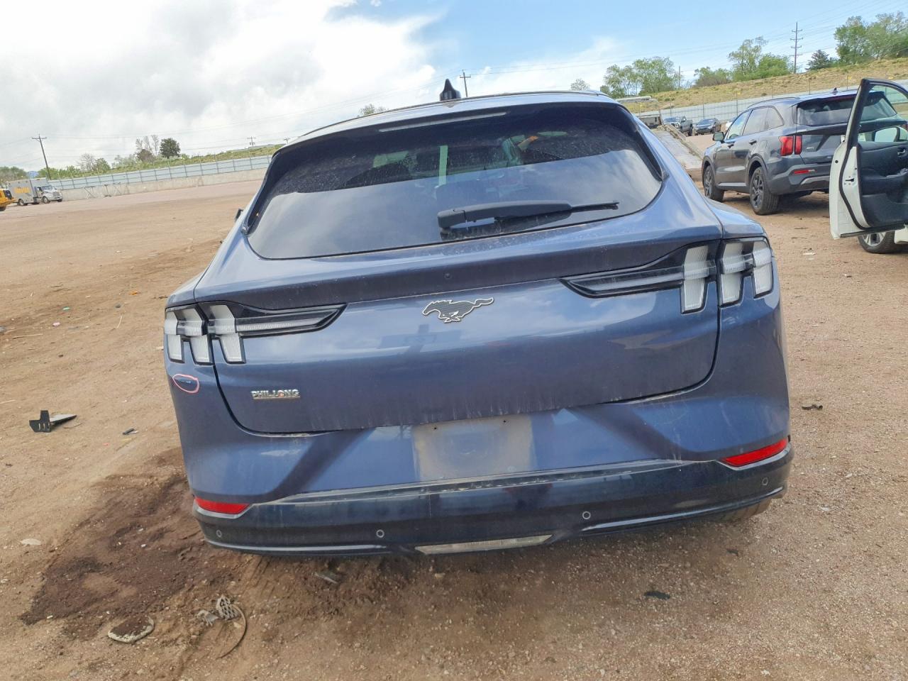 2021 FORD MUSTANG MACH-E PREMIUM photo 6