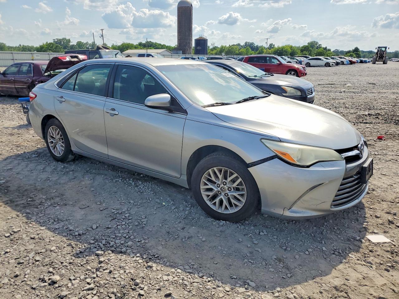 2016 TOYOTA CAMRY LE photo 7