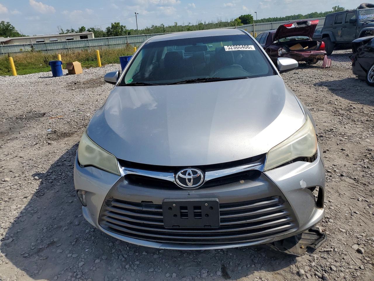 2016 TOYOTA CAMRY LE photo 9